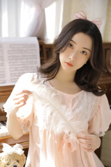 天降女子樱花未增删翻译中文翻译